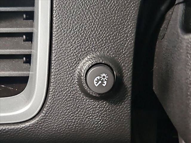Certified 2016 Chevrolet Equinox LS FWD image 17