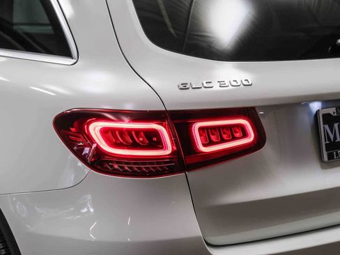 Certified 2022 Mercedes-Benz GLC 300 GLC 300 image 7