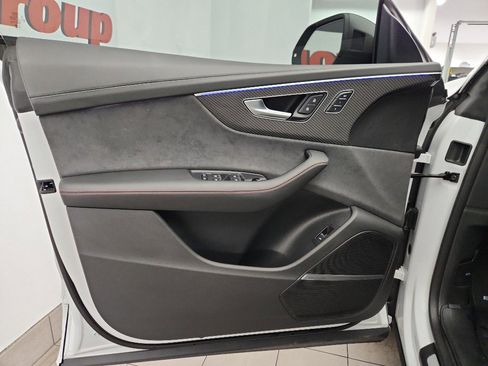 Used 2025 Audi RS Q8 performance image 8