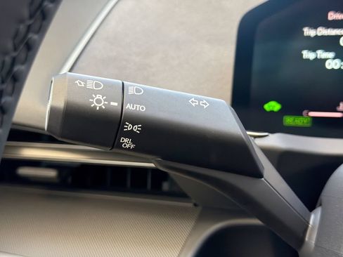 New 2026 Lexus ES 350h w/ Cold Area Package FWD image 28