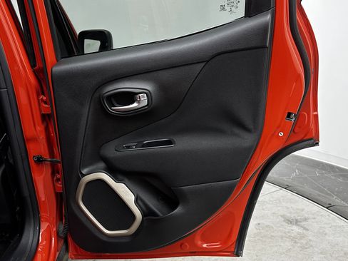 Used 2016 Jeep Renegade Sport w/ Power & Air Group image 26