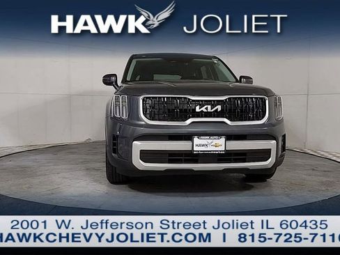 Used 2024 Kia Telluride LX AWD/4WD image 9