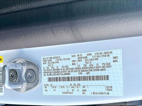 New 2026 Lincoln Corsair Reserve image 13