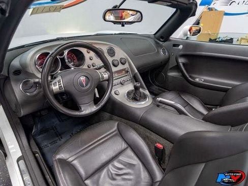 Used 2008 Pontiac Solstice GXP w/ Premium Package image 15