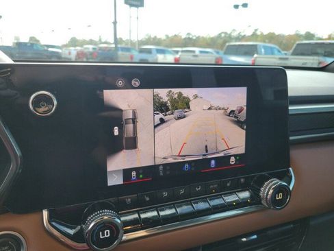 Used 2023 GMC Canyon AT4 w/ AT4 Premium Package image 22