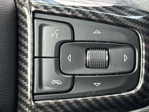 Used 2022 Chevrolet Suburban Z71 w/ Z71 Off-Road Package image 28