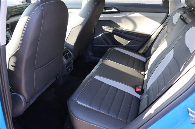Used 2024 Volkswagen Taos SEL AWD/4WD image 23