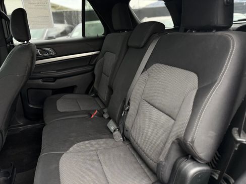 Used 2019 Ford Explorer XLT w/ Equipment Group 201A image 14