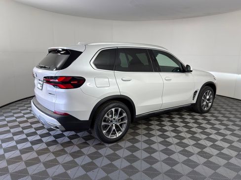 Used 2026 BMW X5 sDrive40i w/ Premium Package RWD image 7