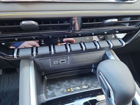 New 2026 Chevrolet Colorado ZR2 w/ Technology Package image 29