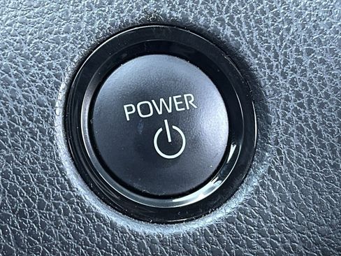 Used 2026 Toyota Camry SE FWD image 19