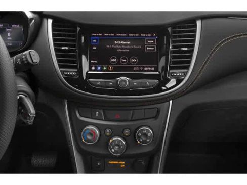 Used 2021 Chevrolet Trax LS w/ Tint and Cruise Package FWD image 13