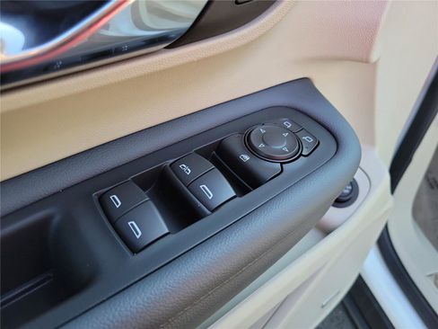 Used 2023 GMC Terrain Denali image 20