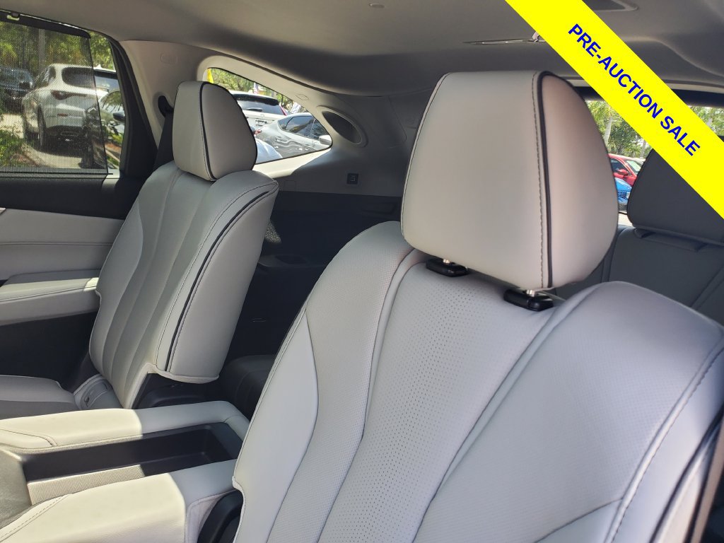 Certified 2024 Acura MDX w/ Advance Package AWD/4WD image 13