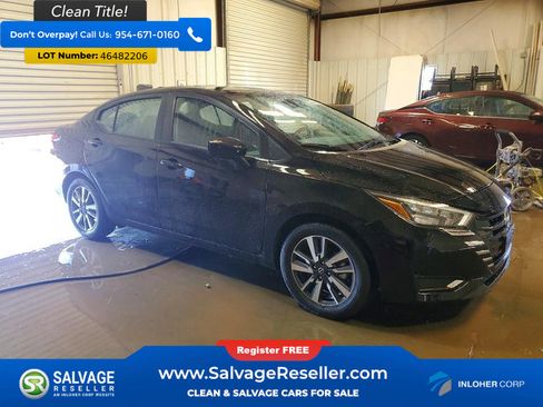 Used 2025 Nissan Versa SV image 5