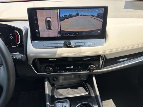 Used 2026 Nissan Rogue SL AWD/4WD image 25