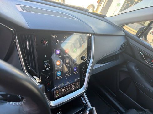 Used 2024 Subaru Outback Premium w/ Popular Package #1A image 11