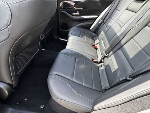 Certified 2025 Mercedes-Benz GLE 450e 4MATIC w/ Driver Assistance Package image 24