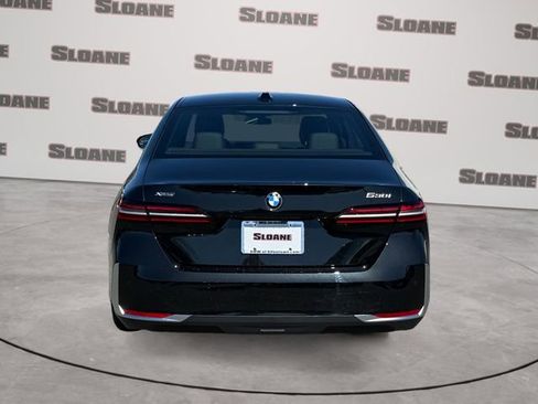 New 2026 BMW 530i xDrive w/ Premium Package image 4