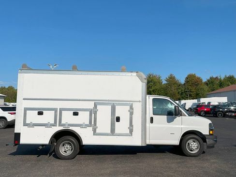 Used 2022 Chevrolet Express 3500 Work Van w/ Power Convenience Package image 14