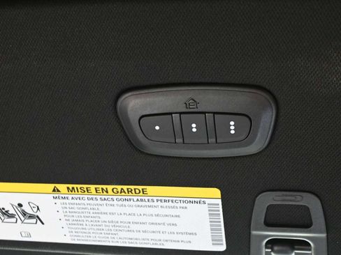 Used 2023 Jeep Grand Cherokee Overland w/ Luxury Tech Group IV AWD/4WD image 33