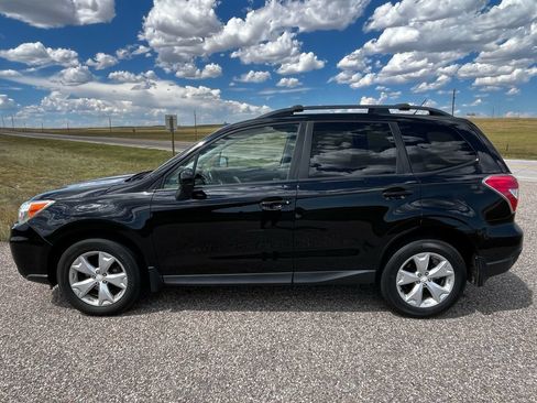 Used 2014 Subaru Forester 2.5i Premium w/ All-Weather Package AWD/4WD image 2