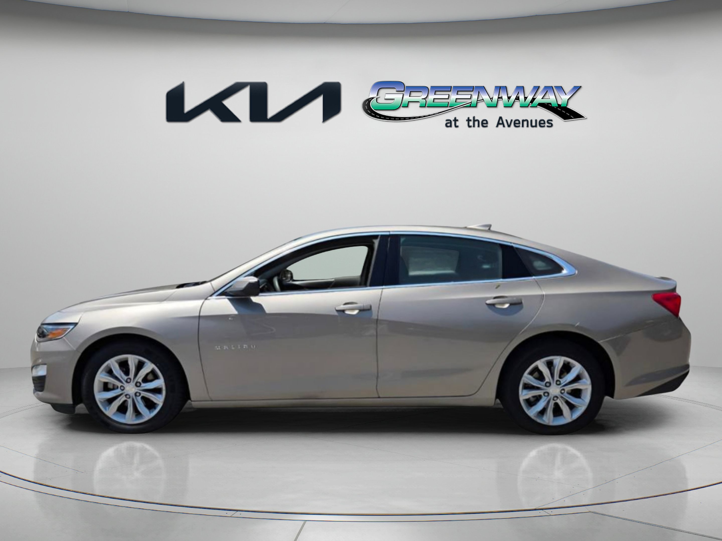 Used 2024 Chevrolet Malibu LT FWD image 4