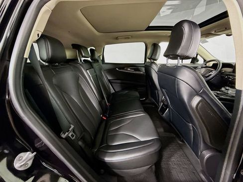 Used 2023 Lincoln Nautilus Reserve image 27