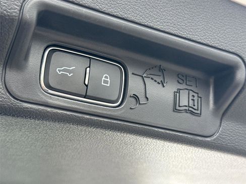 Certified 2025 Ford Explorer Platinum w/ Ultimate Package image 10