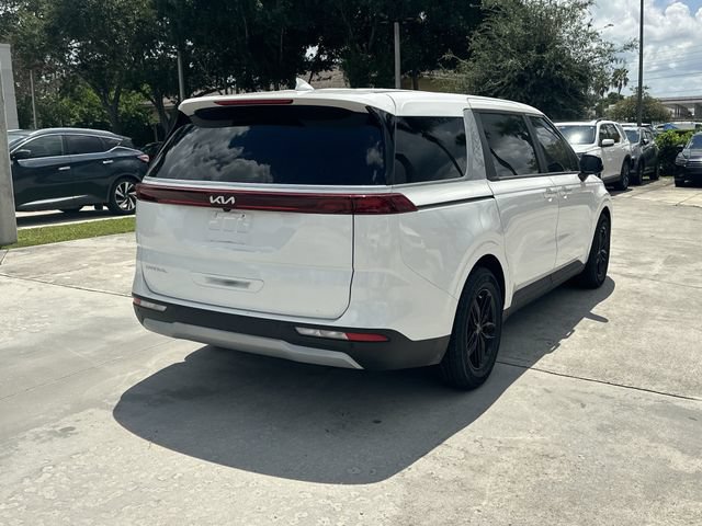 Certified 2024 Kia Carnival LX FWD image 6