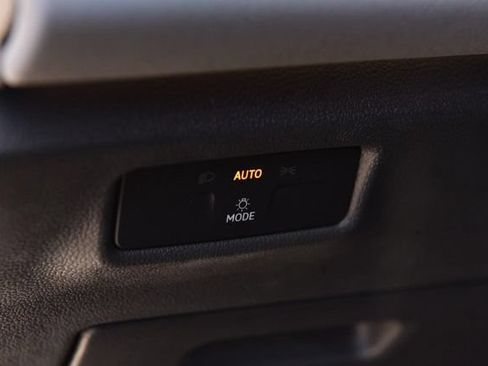 New 2026 Volkswagen Tiguan SE R-Line AWD/4WD image 11