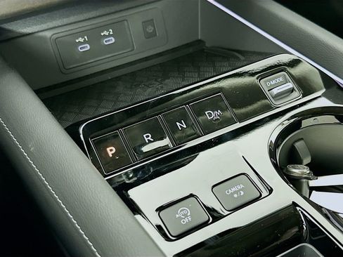 Used 2025 Nissan Murano Platinum w/ Cargo Package image 23