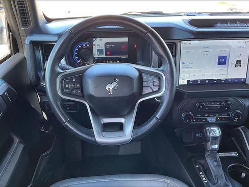 Certified 2022 Ford Bronco Outer Banks image 8