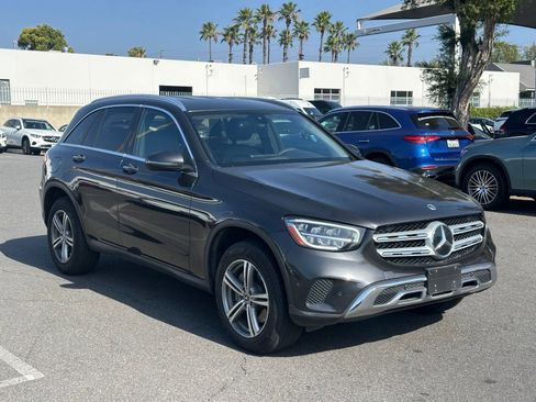Used 2021 Mercedes-Benz GLC 300 w/ Premium Package image 7