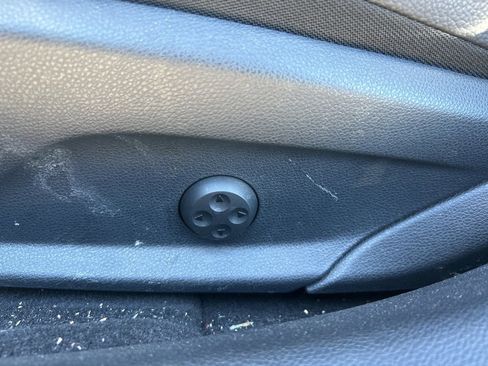 Used 2018 Mercedes-Benz C 300 4MATIC Sedan image 17