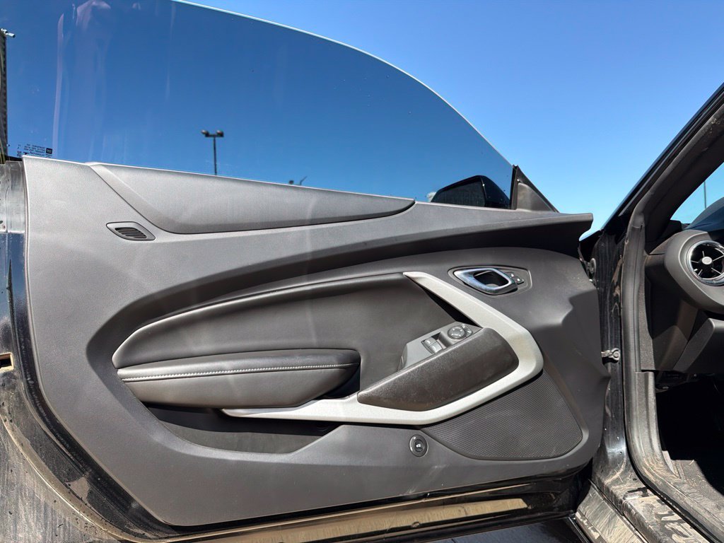 Used 2022 Chevrolet Camaro LT RWD image 16