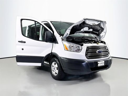 Used 2018 Ford Transit 350 XLT image 21