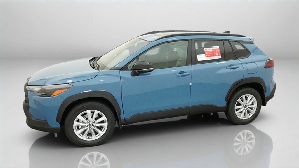 New 2026 Toyota Corolla Cross LE w/ Moonroof Package FWD image 17