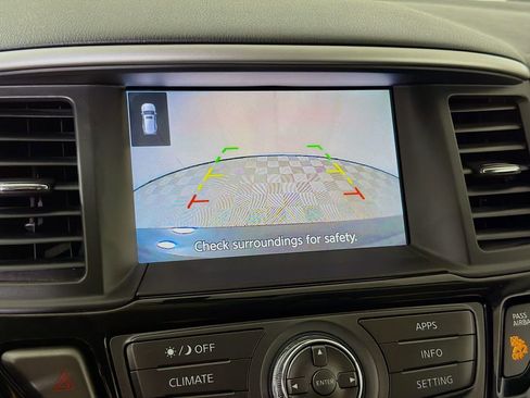 Used 2020 Nissan Pathfinder S FWD image 17