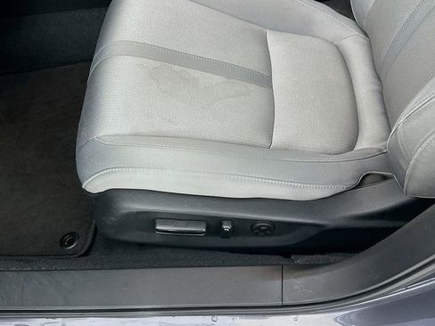 Used 2020 Honda Accord EX image 9