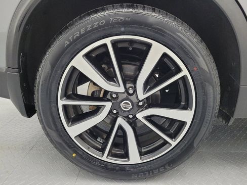 Used 2020 Nissan Rogue SL w/ Premium Package FWD image 31