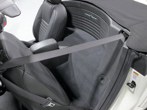 Used 2002 Ford Thunderbird image 59