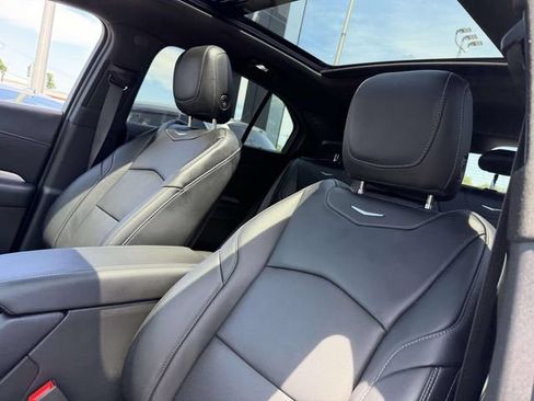 Used 2024 Cadillac XT4 Premium Luxury w/ Technology Package AWD/4WD image 11