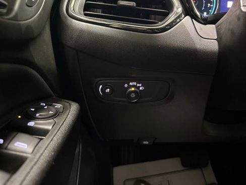 Certified 2022 Chevrolet Equinox RS w/ RS Leather Package image 16