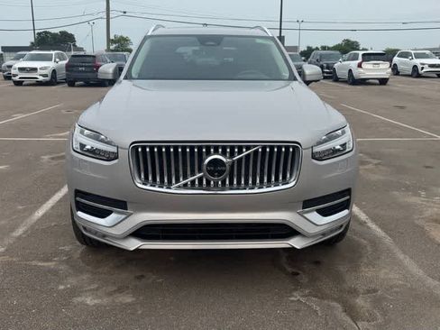 Used 2024 Volvo XC90 B5 Plus w/ Protection Package Premier AWD/4WD image 2
