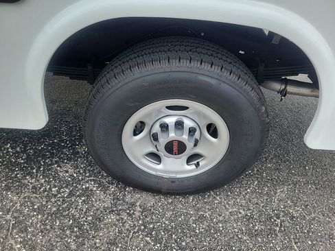 New 2025 GMC Savana 3500 w/ Power Convenience Package image 10