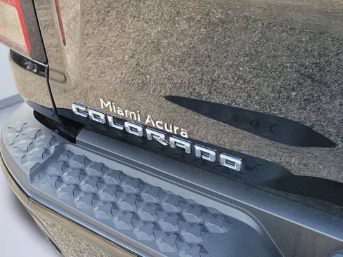 Used 2023 Chevrolet Colorado LT w/ LT Convenience Package II RWD image 6