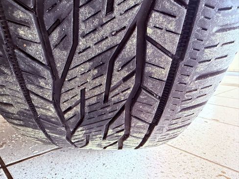 Used 2024 GMC Acadia Denali w/ LPO, Floor Liner Package image 22