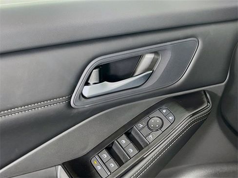 New 2026 Nissan Rogue SV image 17