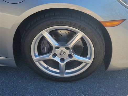 Certified 2023 Porsche 718 Boxster image 12